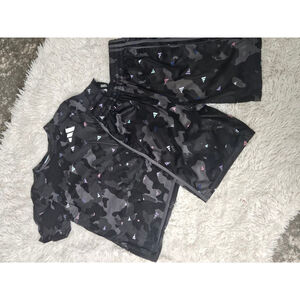 Boys Adidas Matching Set M Black Gray Camo T-Shirt & Shorts